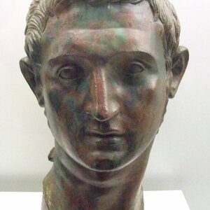Cabeza masculina romana de Azaila (M.A.N. 32644) 02. Object from the collection: National Archaeological Museum, Madrid.
