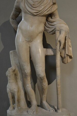 Marble statue of Meleager, from the Gymnasium of Salamis, 2nd century AD, Cyprus Museum, Nicosia, Cyprus (22310003008). Экспонат из собрания: Кипрский музей.