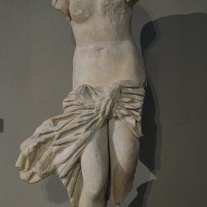 Statue of Aphrodite, from the Gymnasium of Salamis, 2nd century AD, Cyprus Museum, Nicosia, Cyprus (21875062714). Экспонат из собрания: Кипрский музей.