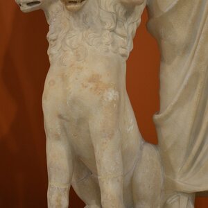Detail of Cerberus, Statue group of Persephone (as Isis) and Pluto (as Serapis), from the Sanctuary of the Egyptian Gods at Gortyna, mid-2nd century AD, Heraklion Archaeo. Экспонат из собрания: Археологический музей Ираклиона.