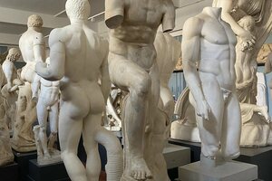 Ashmolean Museum: Antiquities: Ashmolean Museum Cast Gallery Basement 3.