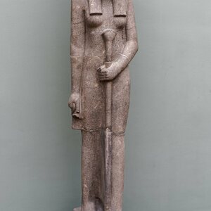 Statue of the goddess Sekhmet, Ancient Egyptian art in Ny Carlsberg Glyptotek, 20220618 1029 6989. Экспонат из собрания: Новая глиптотека Карлсберга и античность.