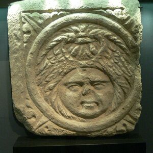 MC - Medusa. Экспонат из собрания: Карнунт и Museum Carnuntinum.