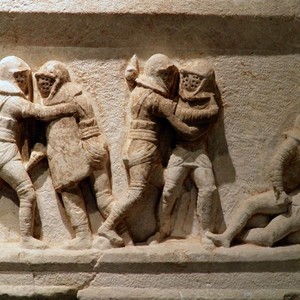 Барельеф с провокаторами, 2-3 век н.э., некрополь в Киберии, Бурдурский музей
