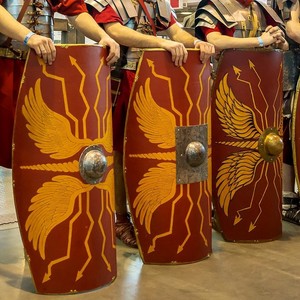 Легионеры Legio X Fretensis со скутумами, реконструкция